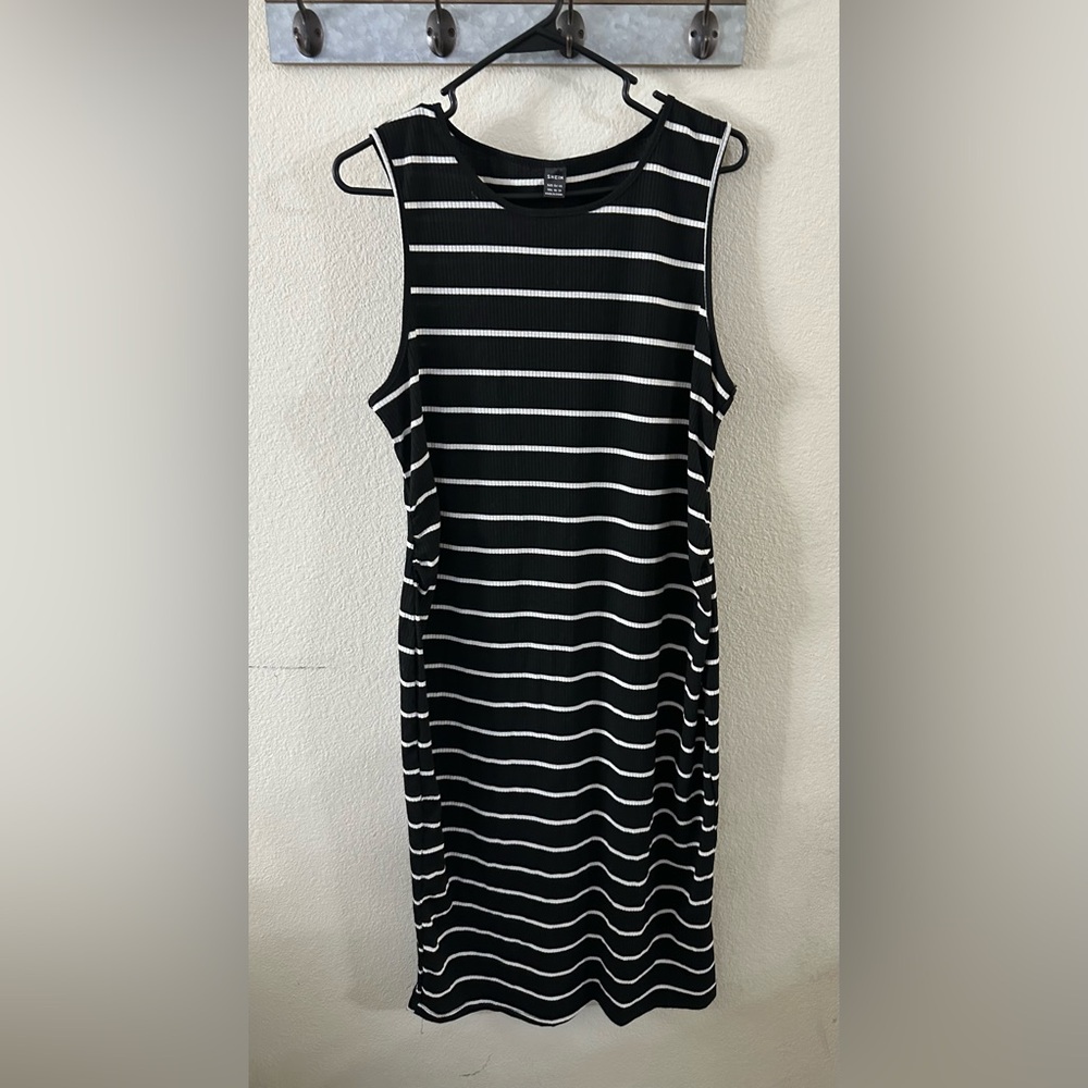 Striped Black and White Sleeveless Dress